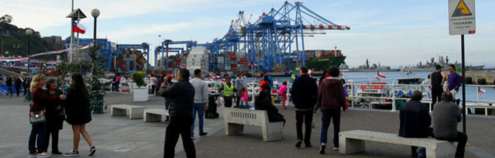 Muelle Prat de Valparaíso durante los trabajos de ordenamiento y modernización
